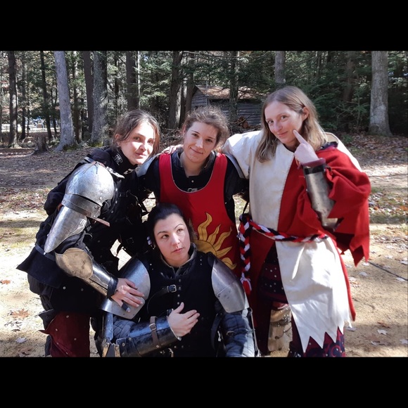 Meet the Posher - Picture 2 of 3